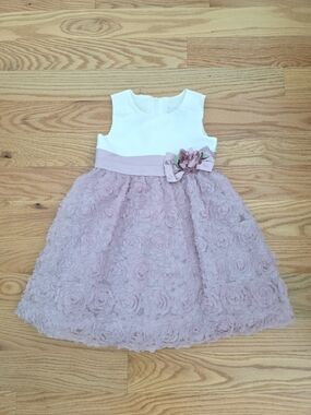 Girls' Floral Dress. 4T